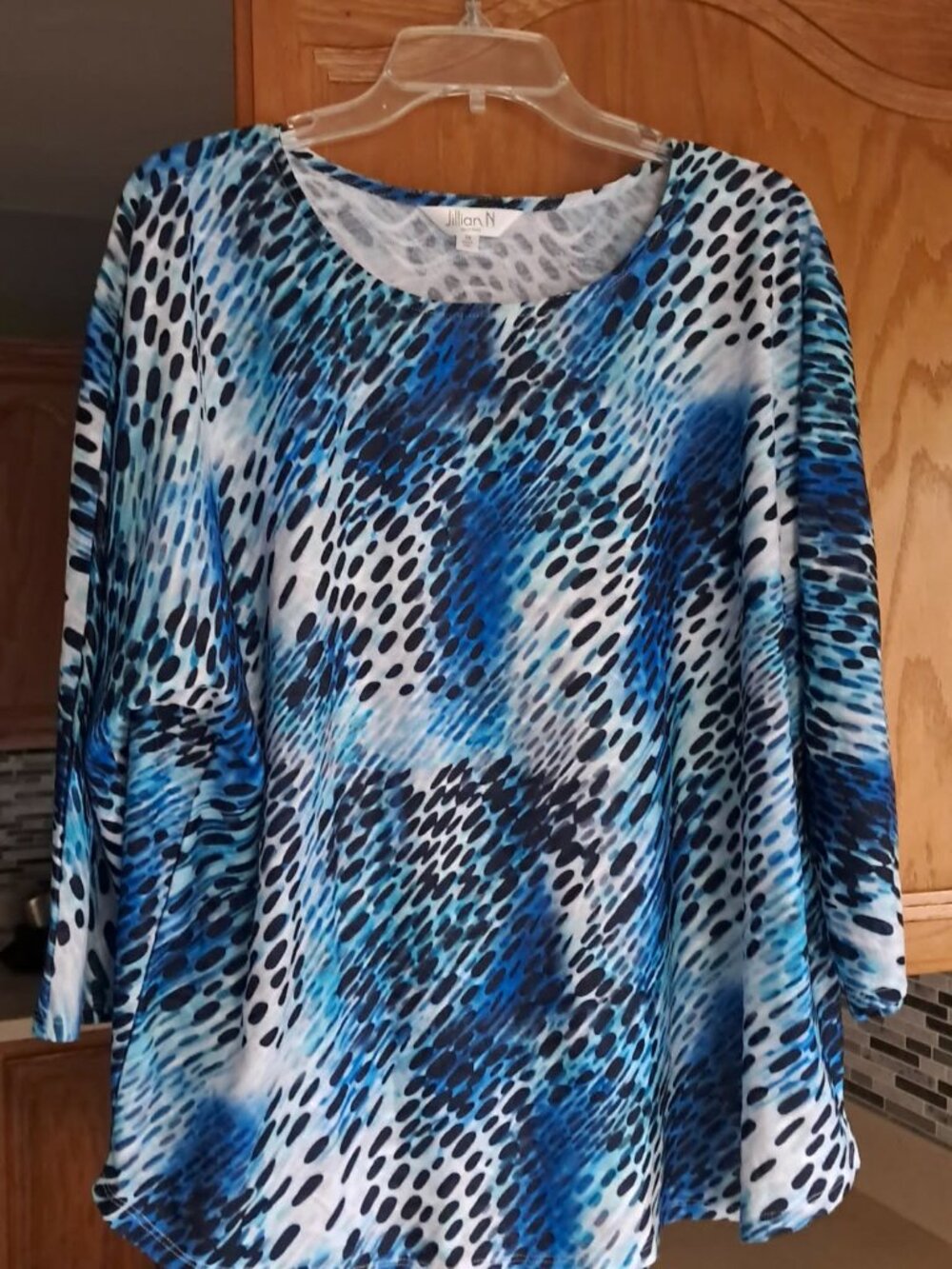 WOMENS TOP
